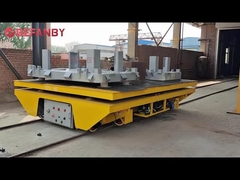 Carrozze di trasporto di carichi pesanti con carrello di trasporto di carichi con movimento verticale e orizzontale